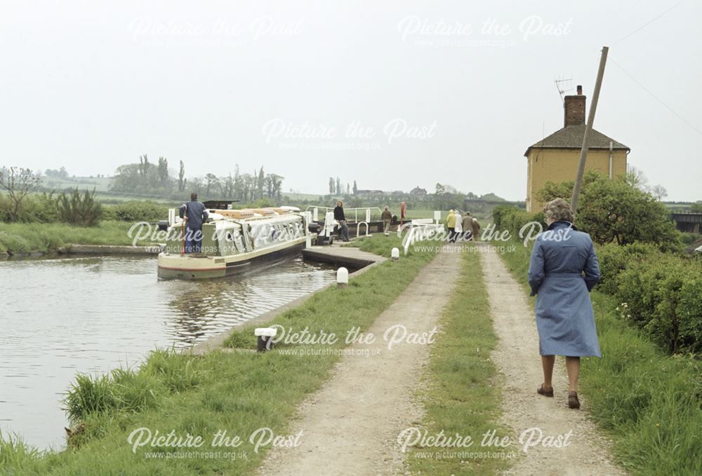 Swarkestone Lock on the Trent and Mersey Canal, Swarkestone, 1979