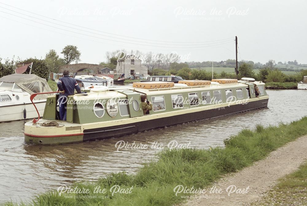 Trip boat on the Trent and Mersey Canal, Swarkestone, 1979