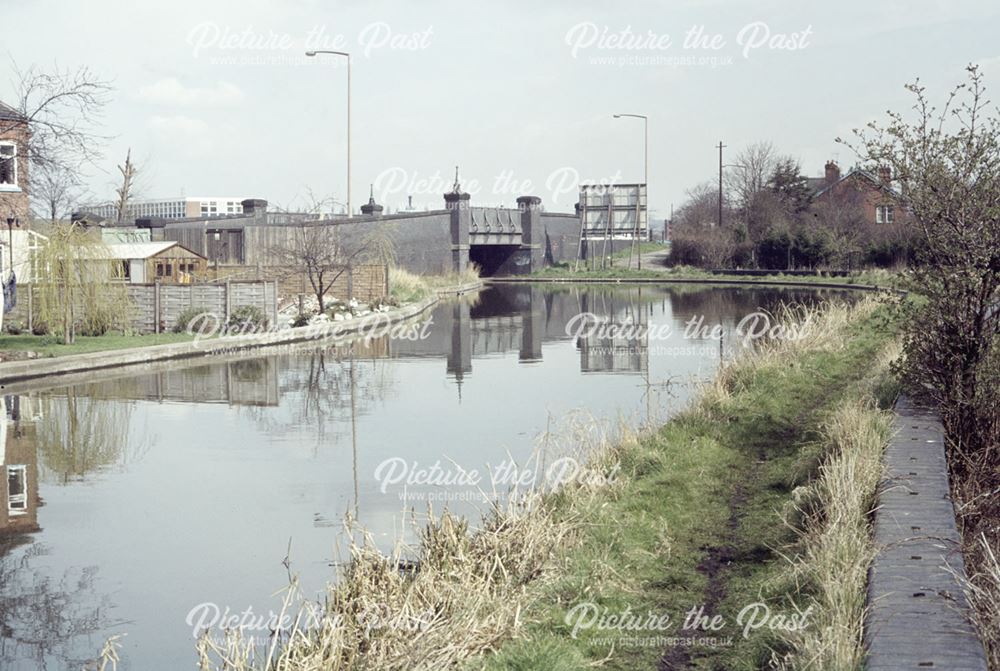 Erewash Canal at Tamworth Road, Long Eaton, 1980