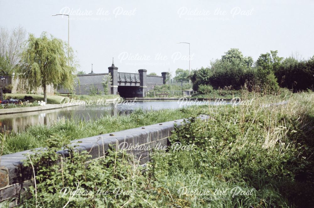 Erewash Canal at Tamworth Road, Long Eaton, 1987