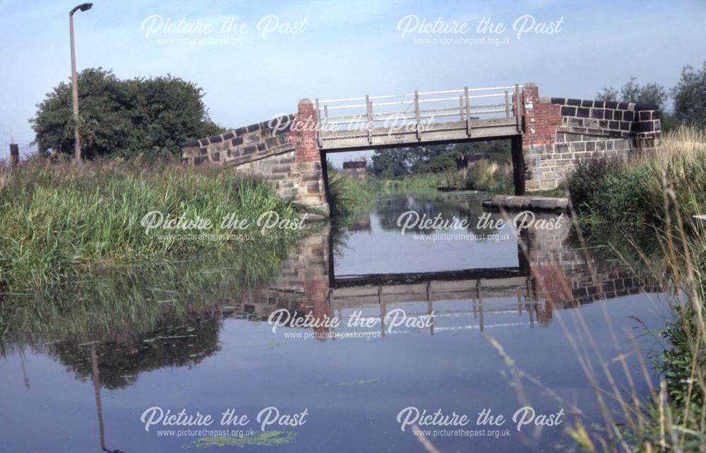 Footbridge over the Erewash Canal, Ilkeston Junction, Ilkeston, 1979