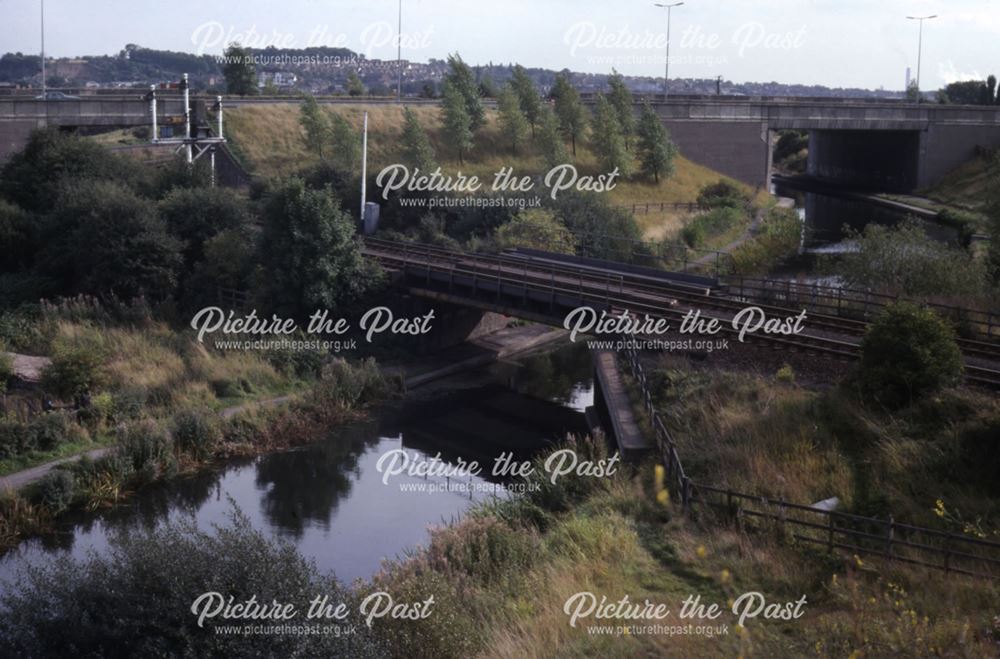 Bridges carrying railway and the M1 across the Erewash Canal, Stanton Gate, 1979
