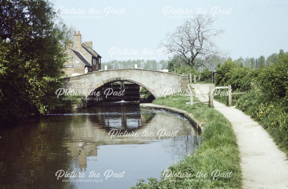 Erewash Canal at Sandiacre Lock, Sandiacre, 1987