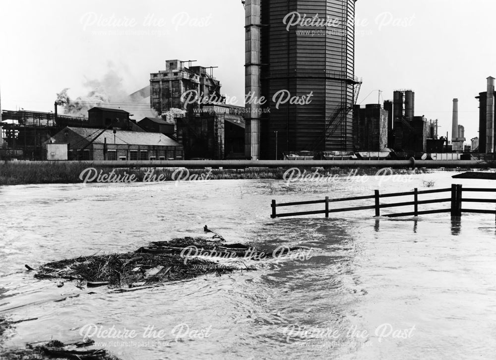 Floods, Stanton Works, Ilkeston, 1960