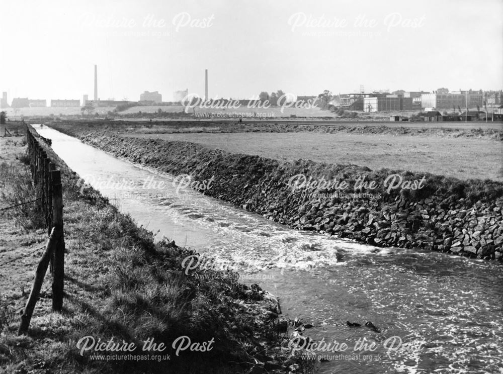 Erewash River, Ilkeston, c 1957