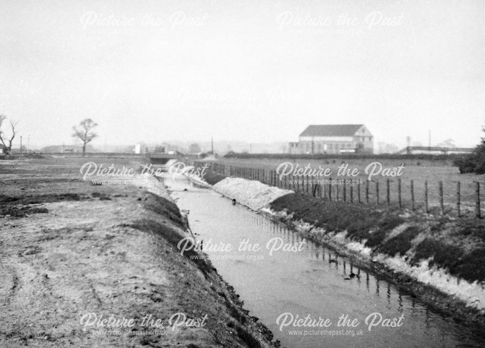 Erewash River, Ilkeston, c 1957