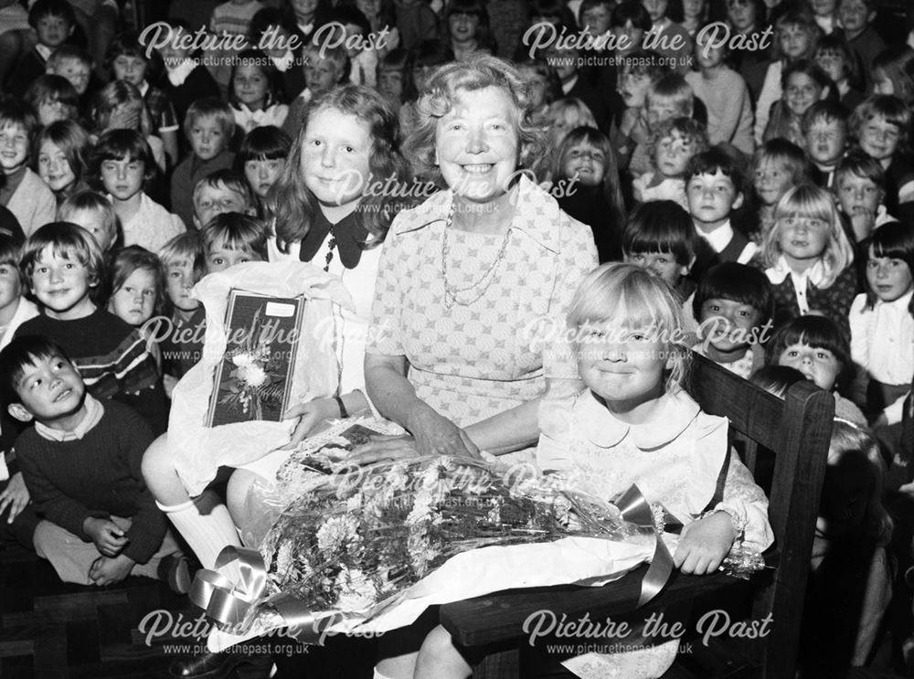 Retirement of Mrs Gladys Bagshawe from County Primary School, Fairfield, 1975