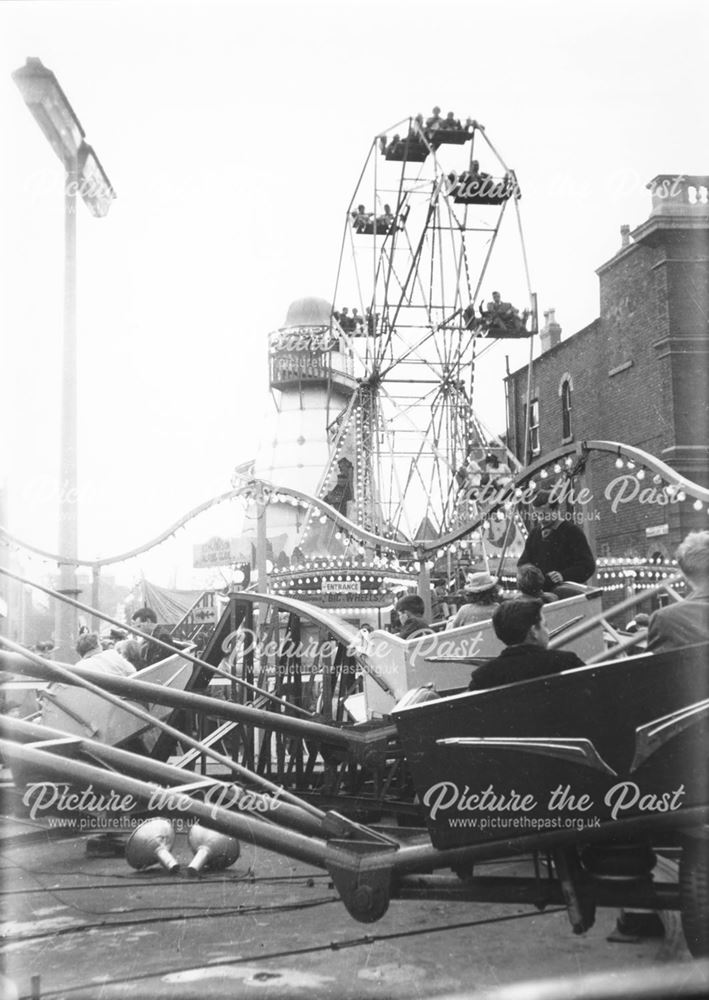 Ilkeston Fair - Ferris wheel, jump ride and Helter-skelter on Wharncliffe Road