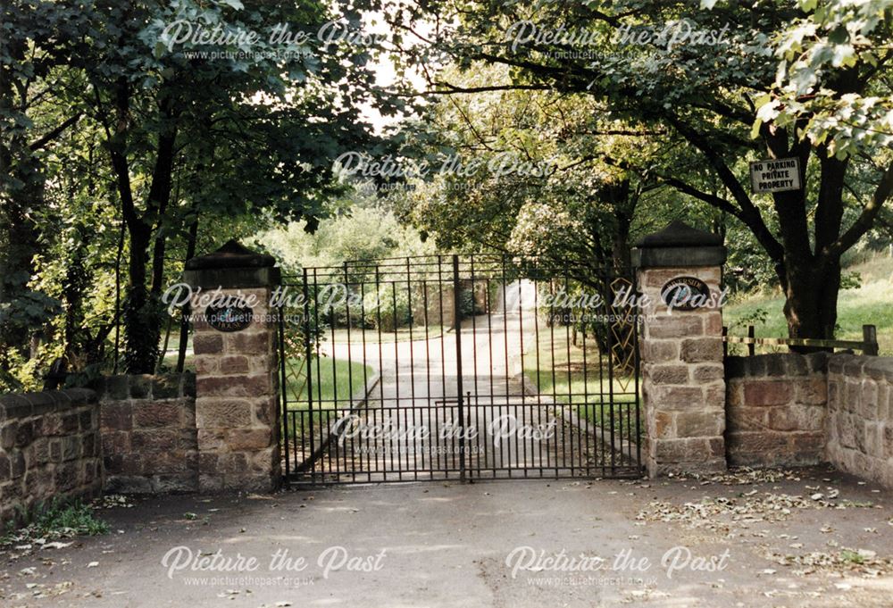 Access gates to Riverside House