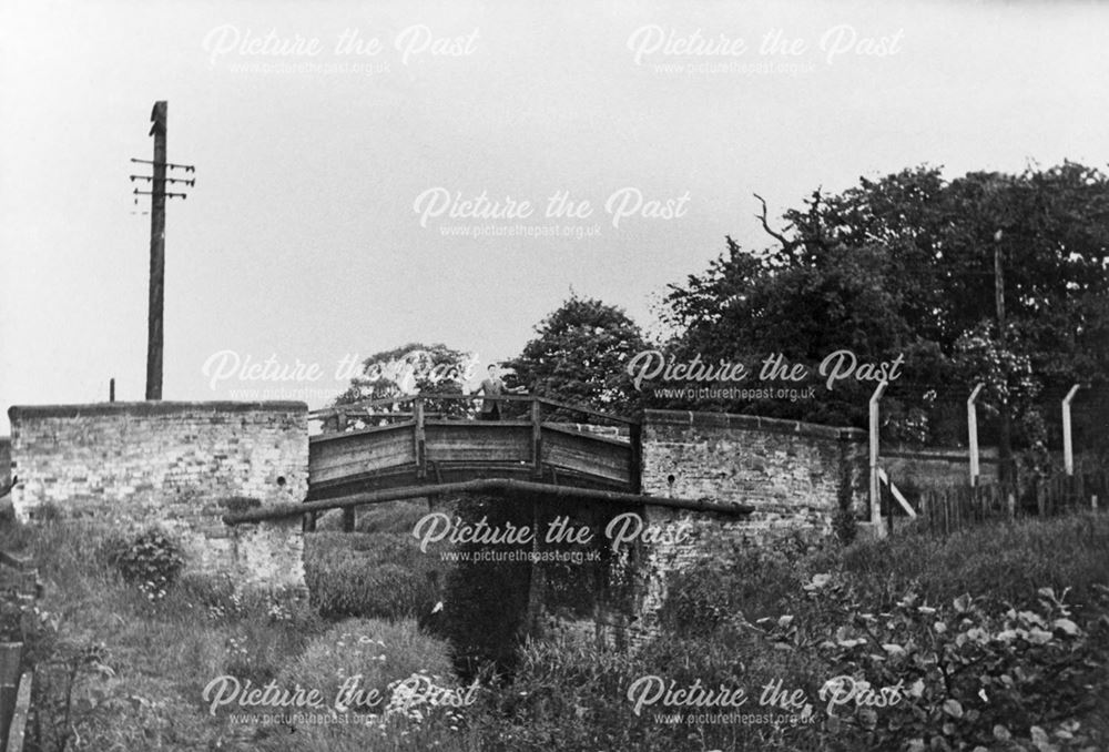 Canal Bridge, Station Road, Borrowash, 1961