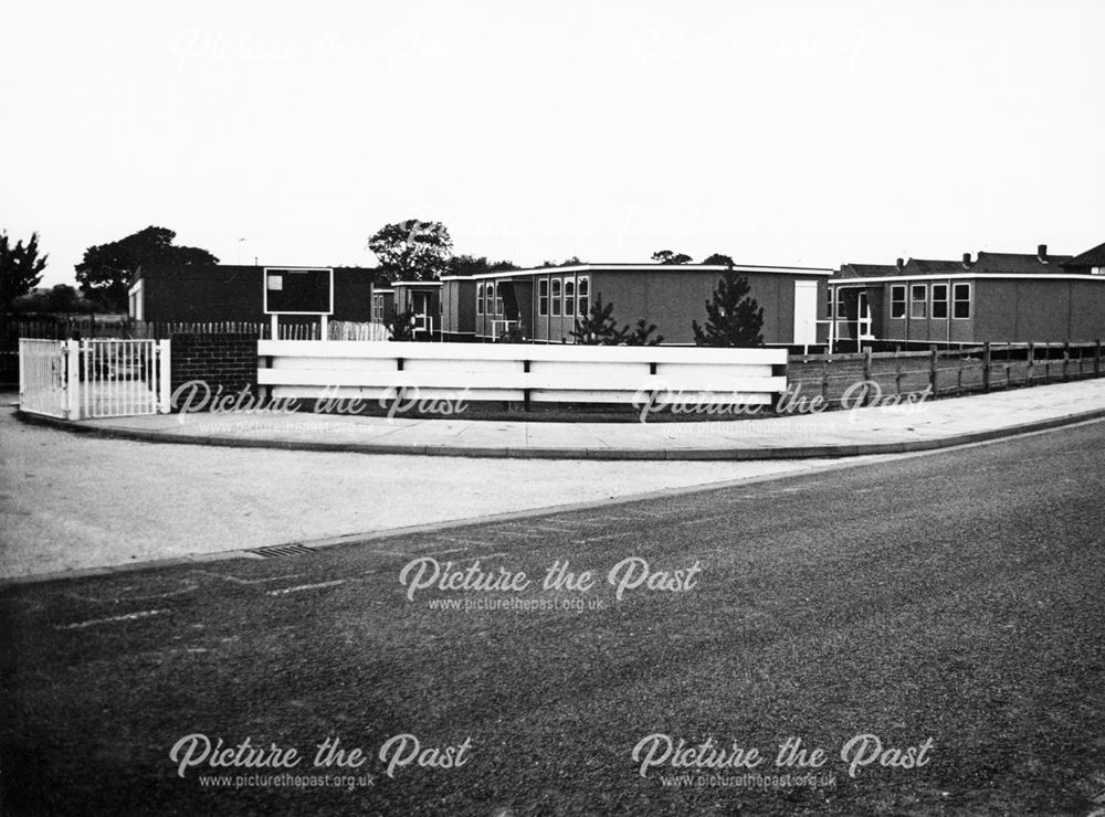 Dovedale Primary School, Long Eaton, 1975