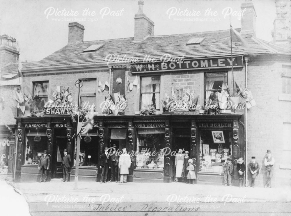 Row of shops next to Howard Arms, 'Jubilee Decorations'