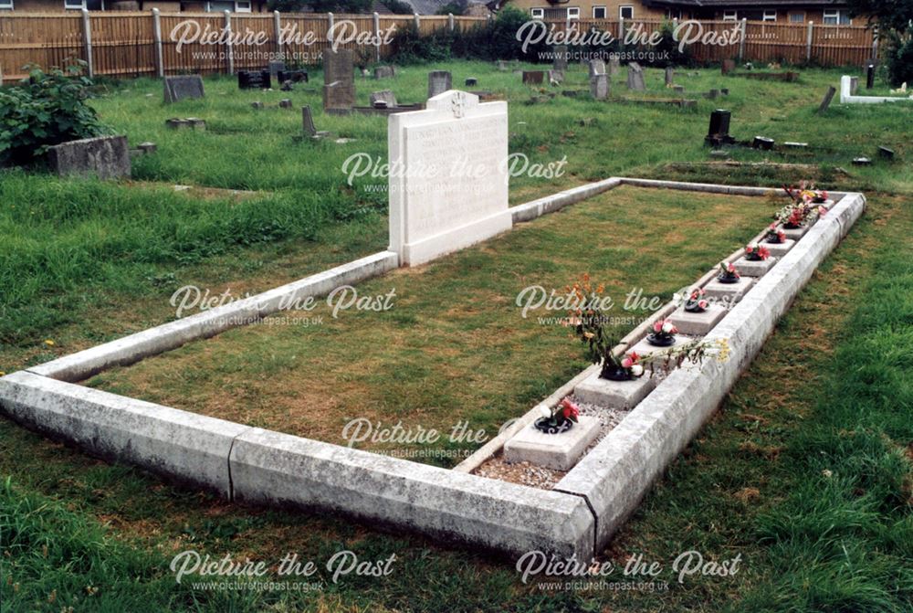 Grave of ten men who died at Markham Colliery, 10 May 1938