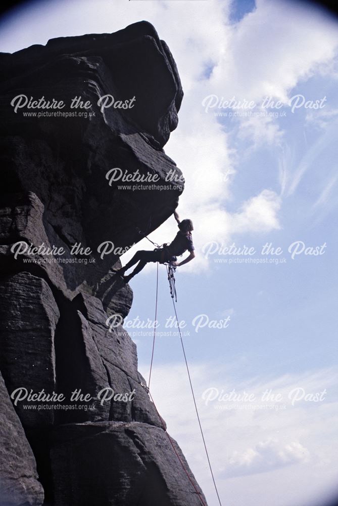 Rock climbing Jeepers Creepers, Stanage Edge