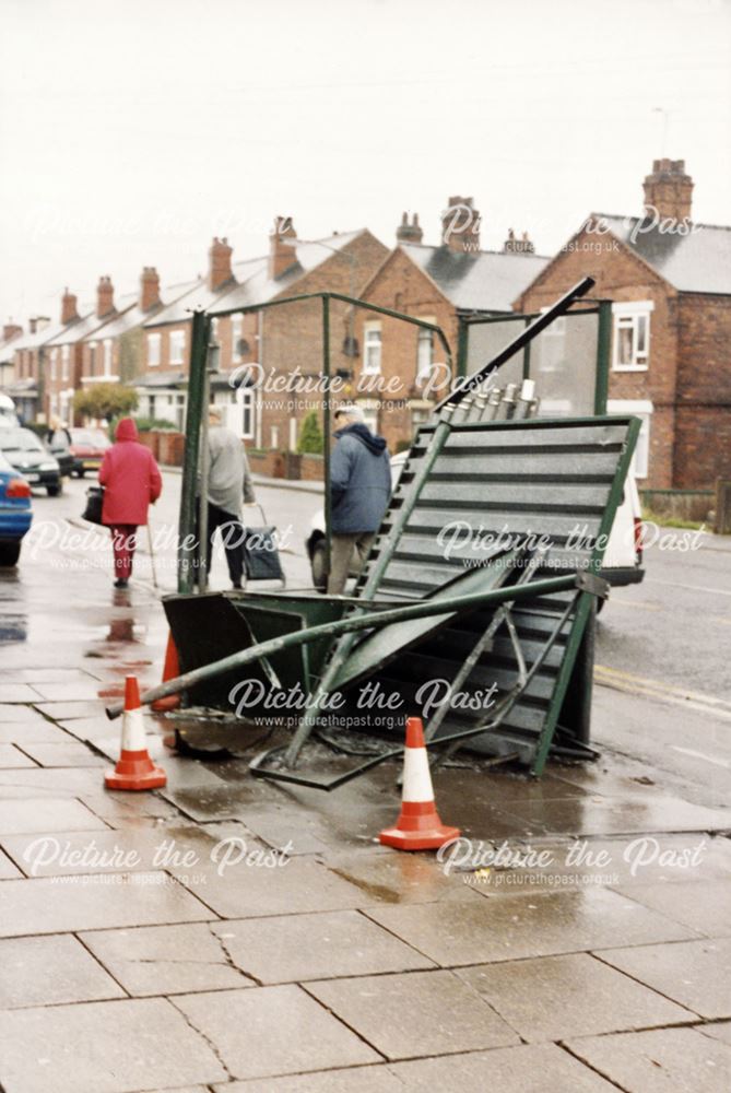 Bus shelter, Sheffield Road