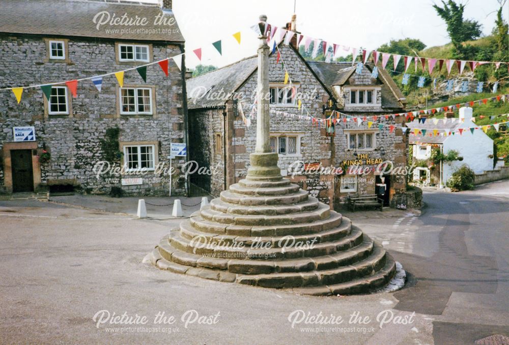 Bonsall Cross and The Kings Head Public House