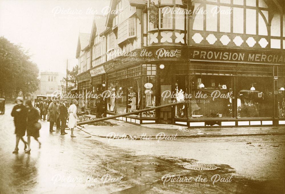 Floods in Crown Square