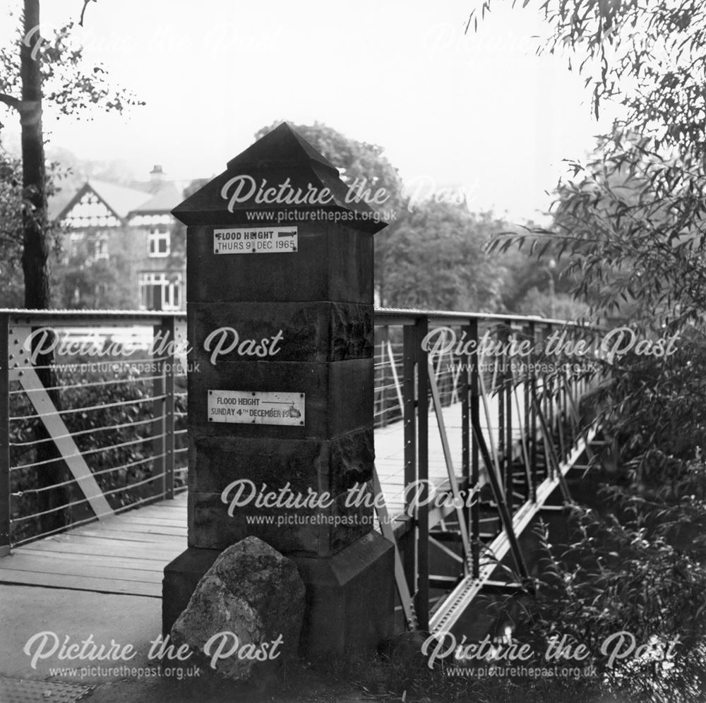 Hall Leys Park Footbridge, Matlock, September 1997