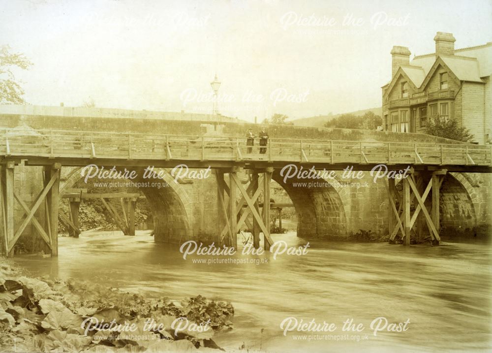 Matlock Bridge under repair, c 1903-04