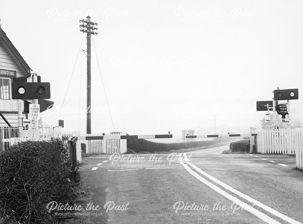 Spath level crossing near Uttoxeter in Staffordshire, February 1961.