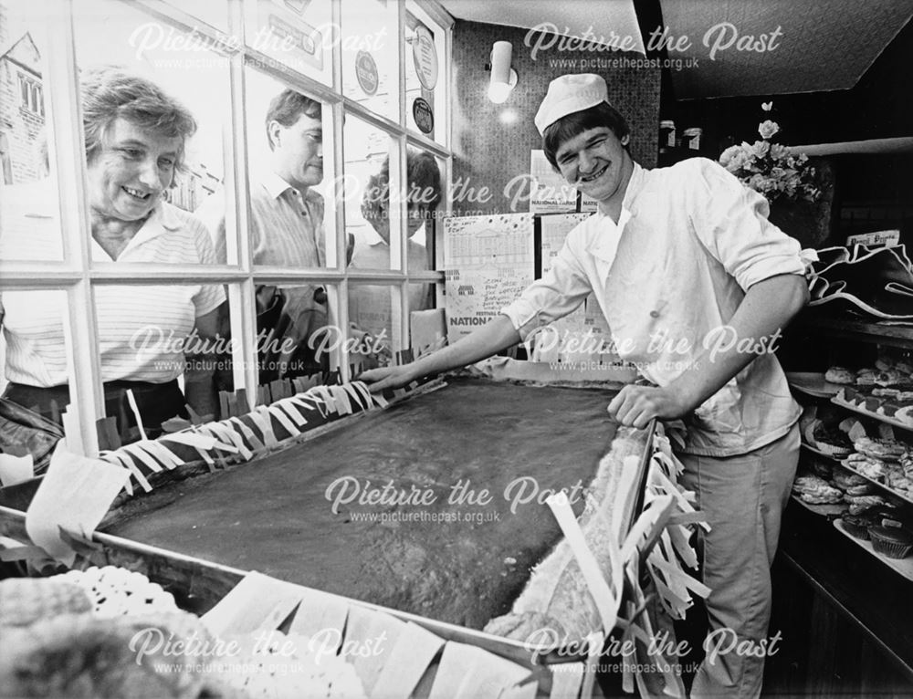 Bakewell Pudding being made, The Old Original Bakewell Pudding Shop, Rutland Square, Bakewell, 1987