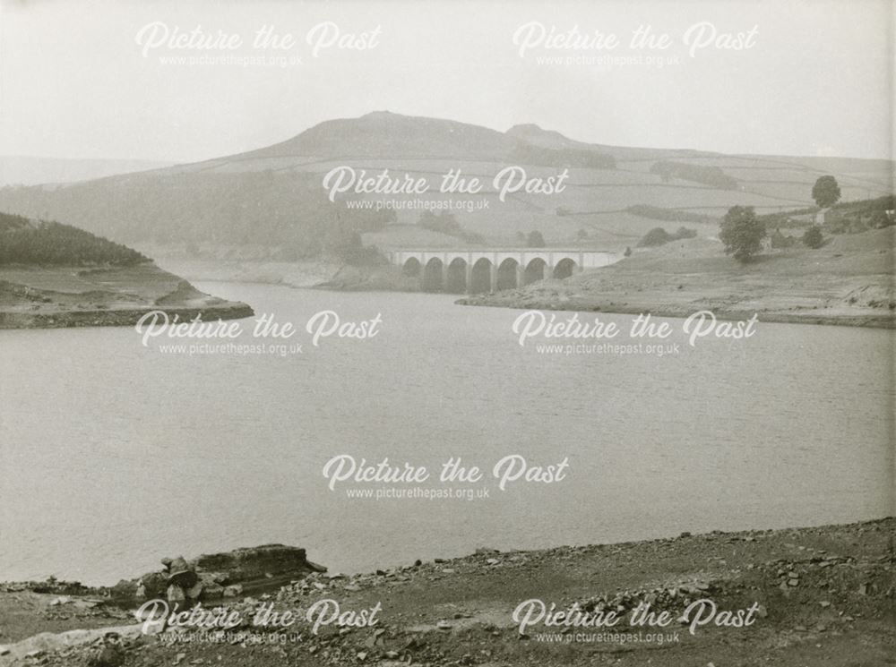 Derwent Dams, Ladybower reservoir and Crook Hill, Bamford, Derbyshire, 1959