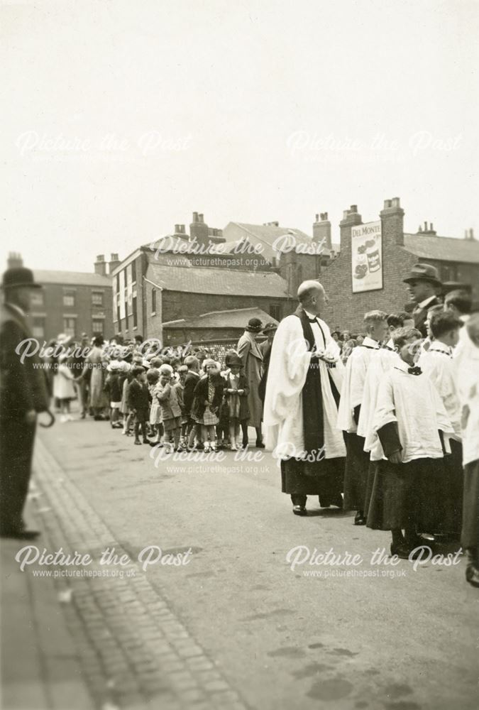 Whitsuntide Treat, St Alkmund's Sunday School Outing, Edward Street, Derby, 1937