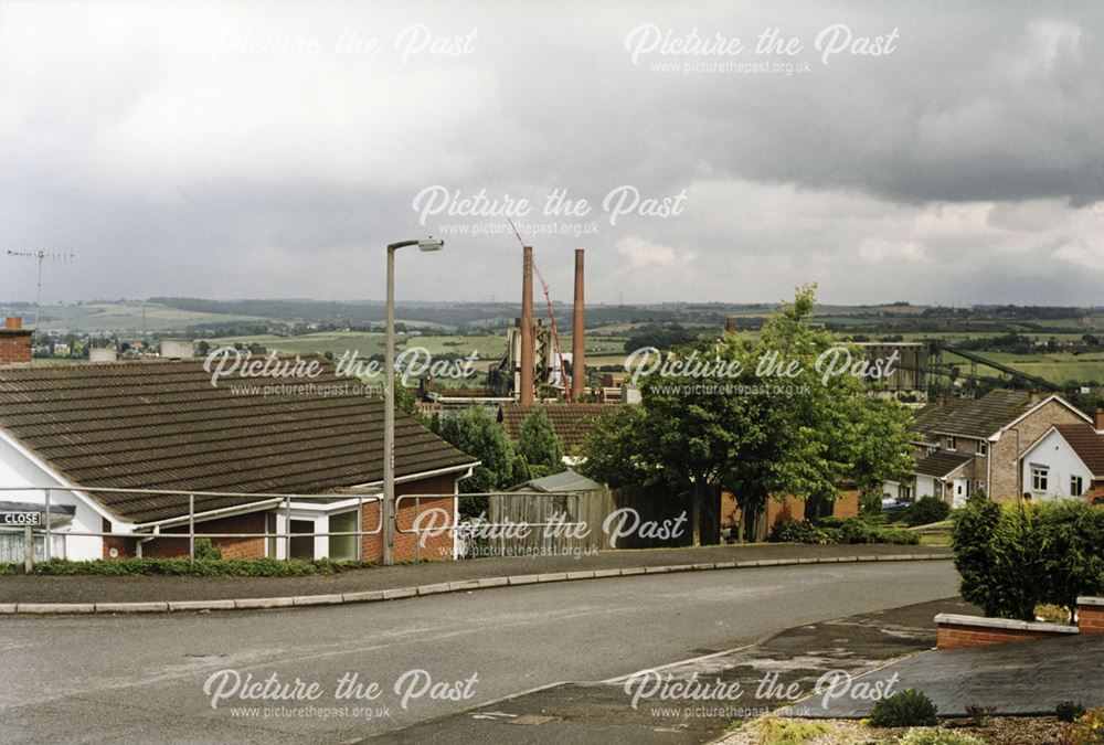 View of Avenue Coking Plant, Meadowside Close, Wingerworth, 1999