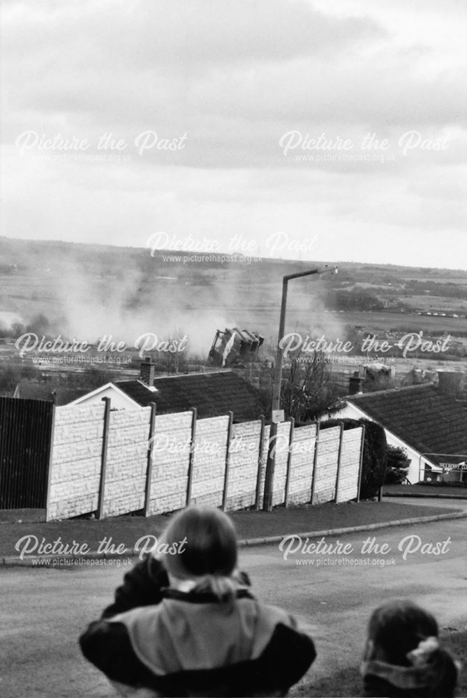 Post-Demolition of Avenue Coking Service Bunker, Meadowside Close, Wingerworth, 2003