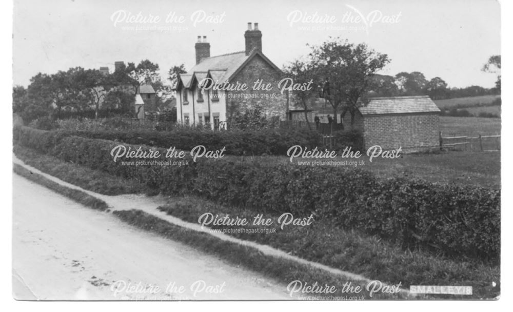 Houses on the main road, Smalley