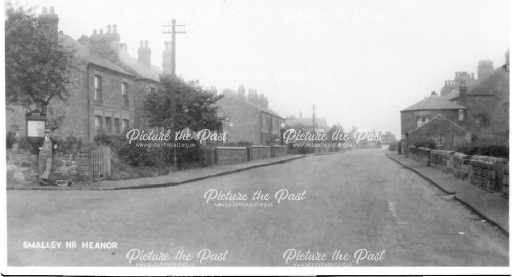 Cottages and The Round House, Smalley Village