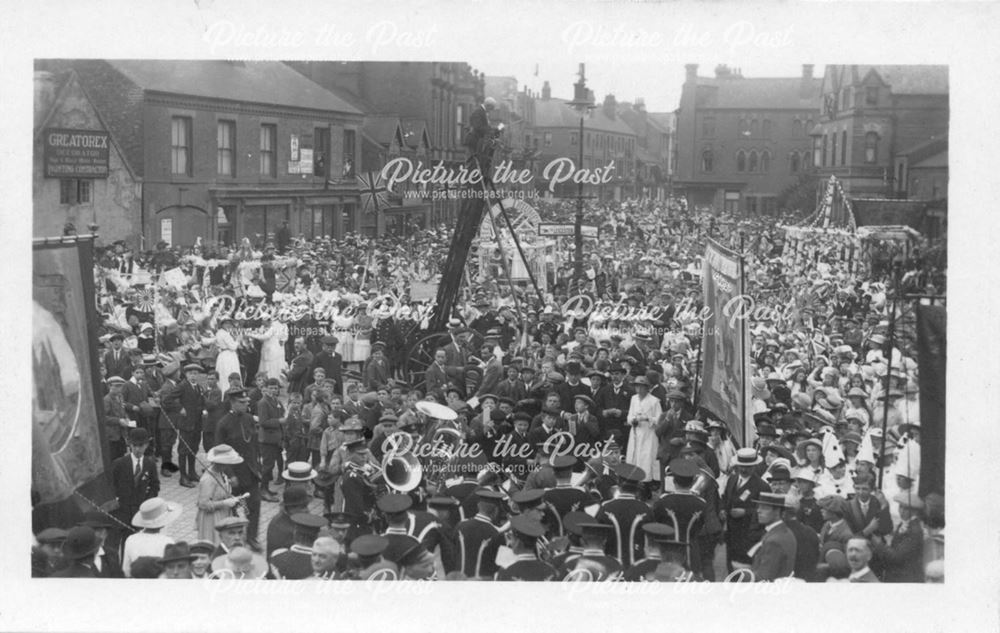 End of Great War Party, Market Place, Long Eaton, c 1918