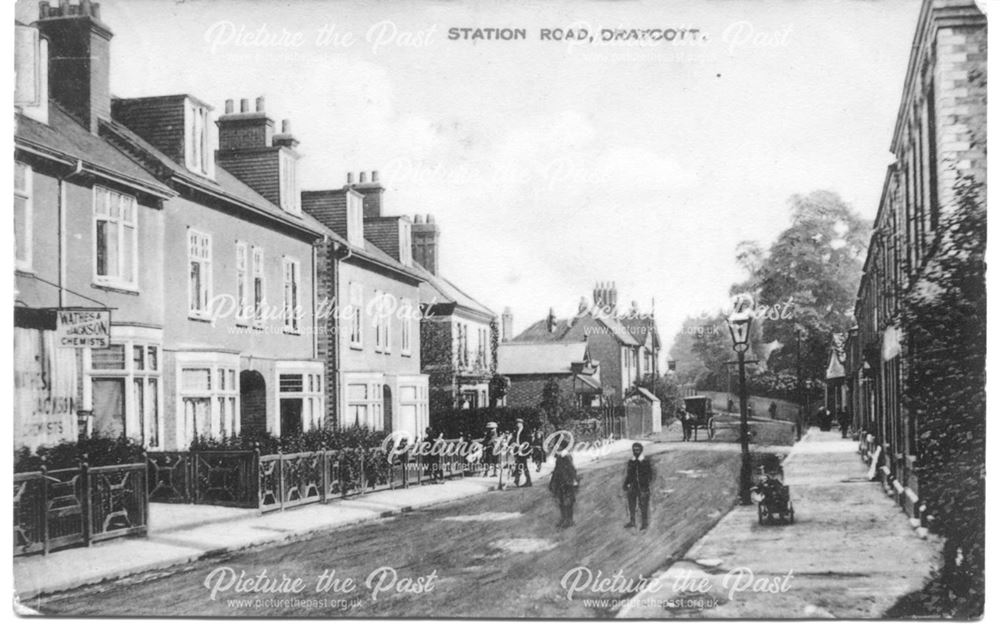 Station Road, Draycott