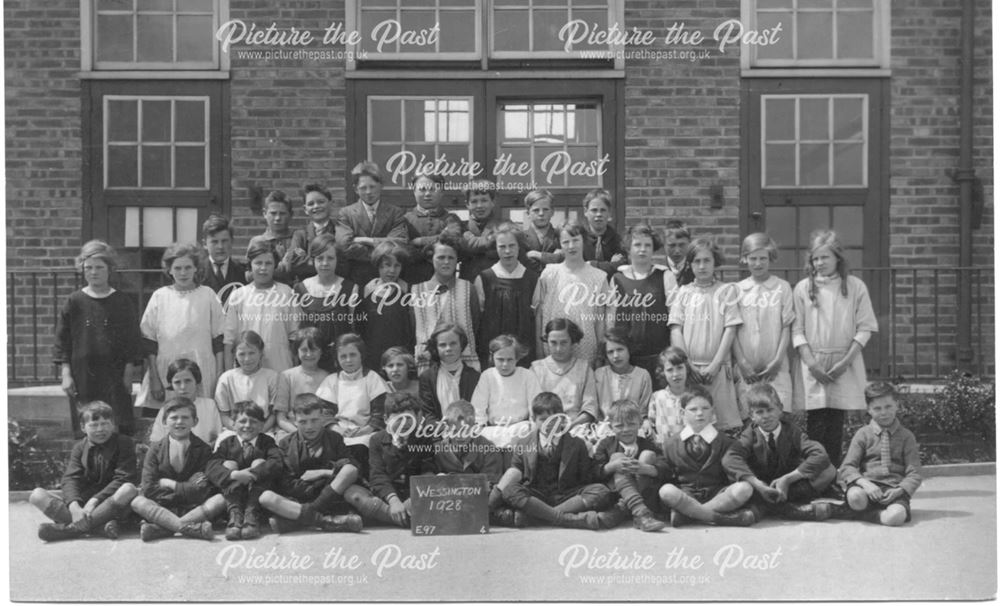 Posed group of schoolchildren