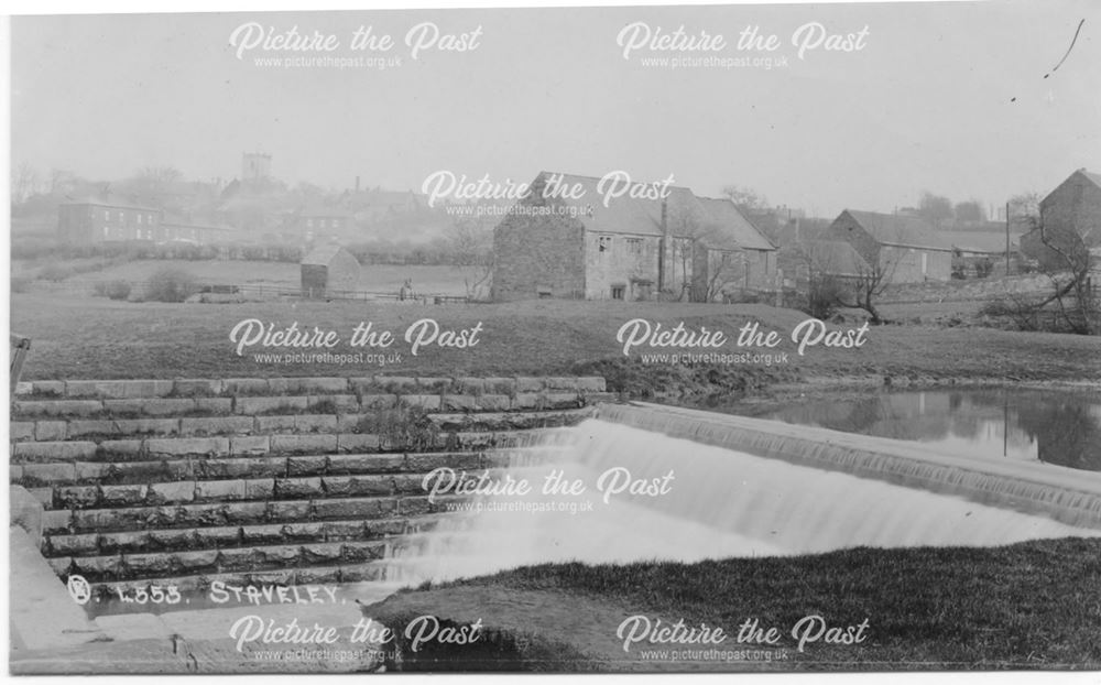 Weir, Staveley