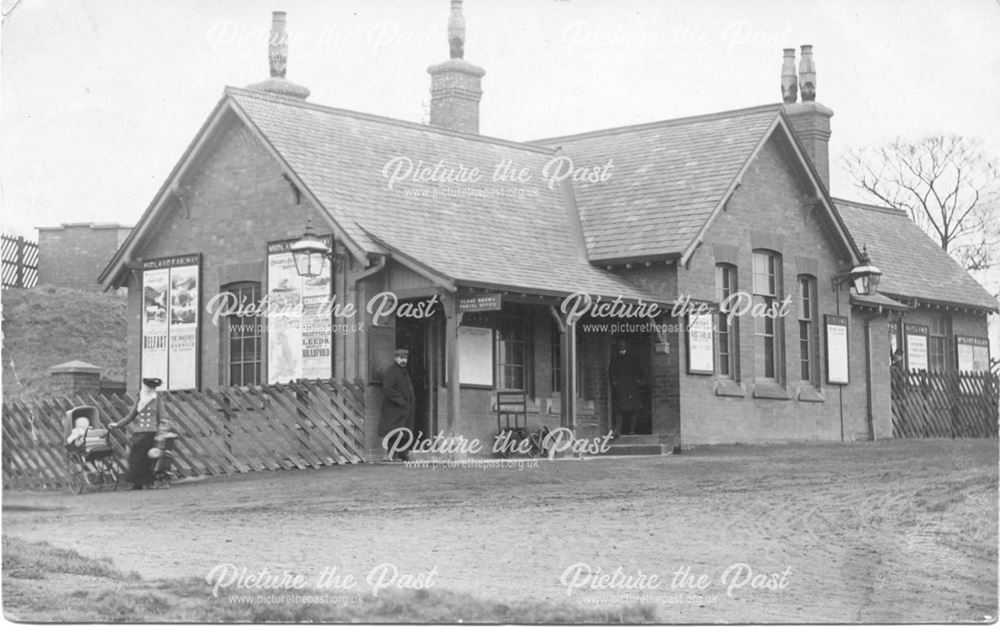 Doe Hill station between Tibshelf and Morton, c 1900s