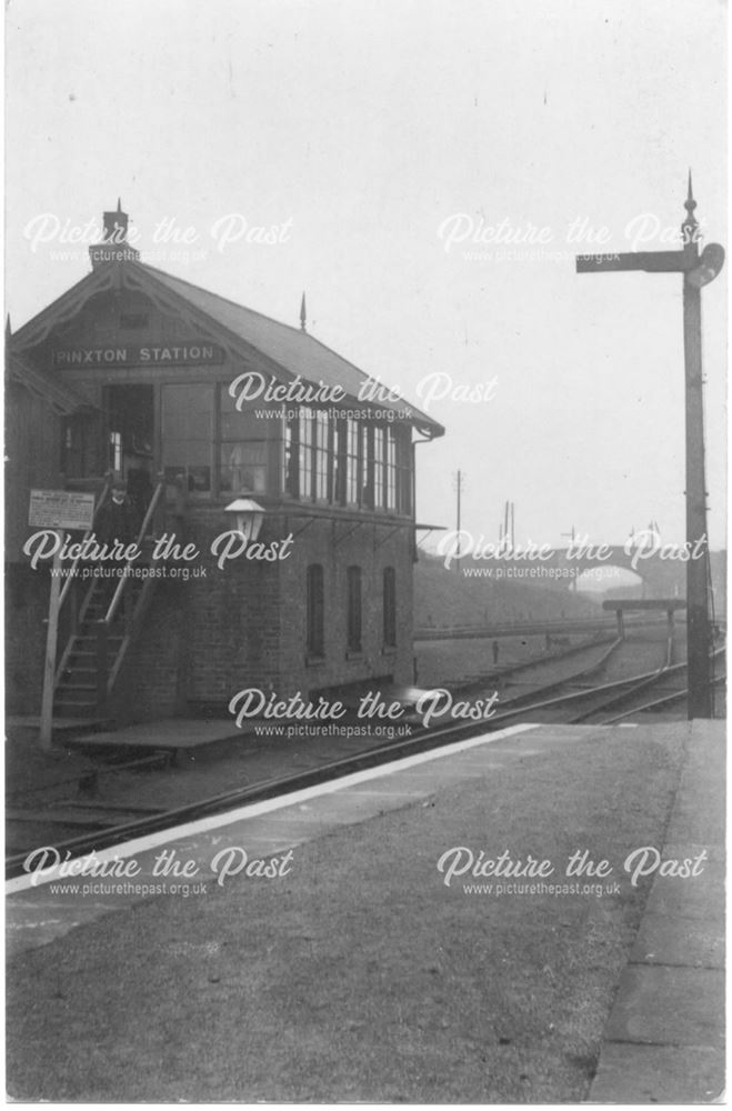 Pinxton Station signal box, platform and line