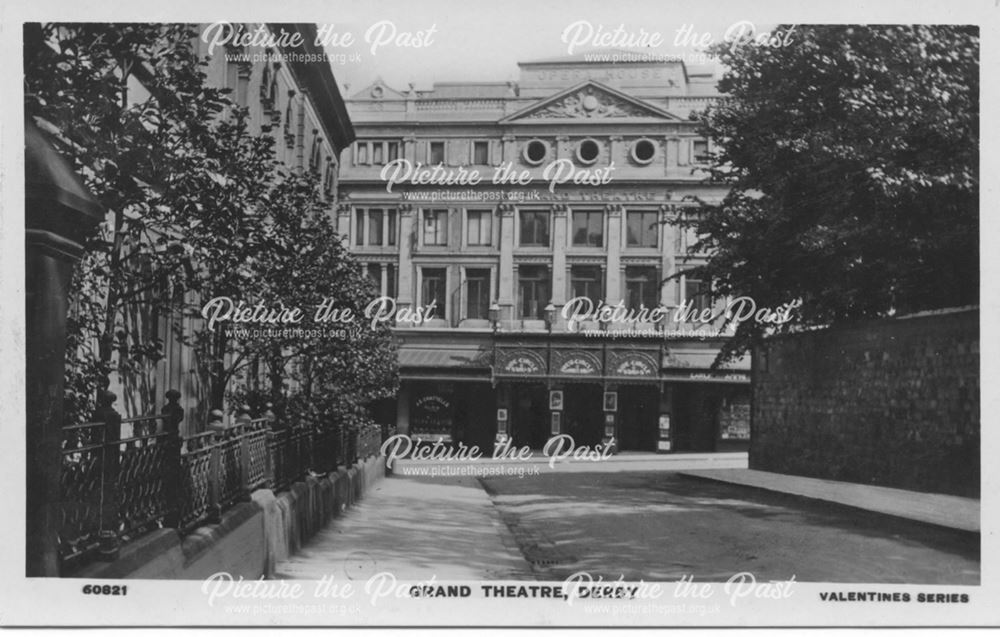 Grand Theatre from Gower Street, c 1910s