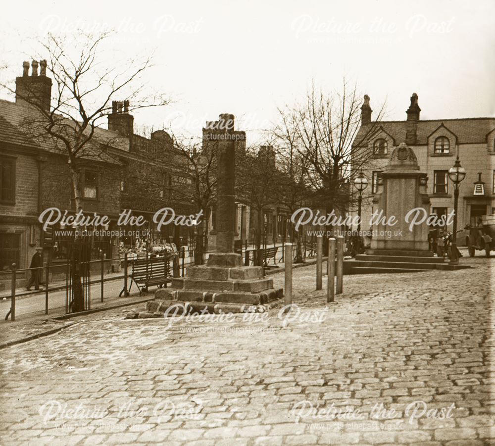 Cross in Market Place, Chapel en le Frith, c 1930s