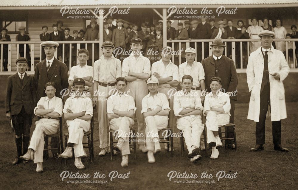 Holmewood Cricket Team