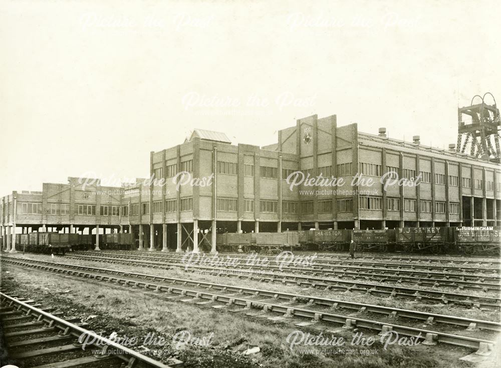 'The Modernisation of Williamthorpe Colliery 1938-40' - Pit bank, Screens and Washery, after improve