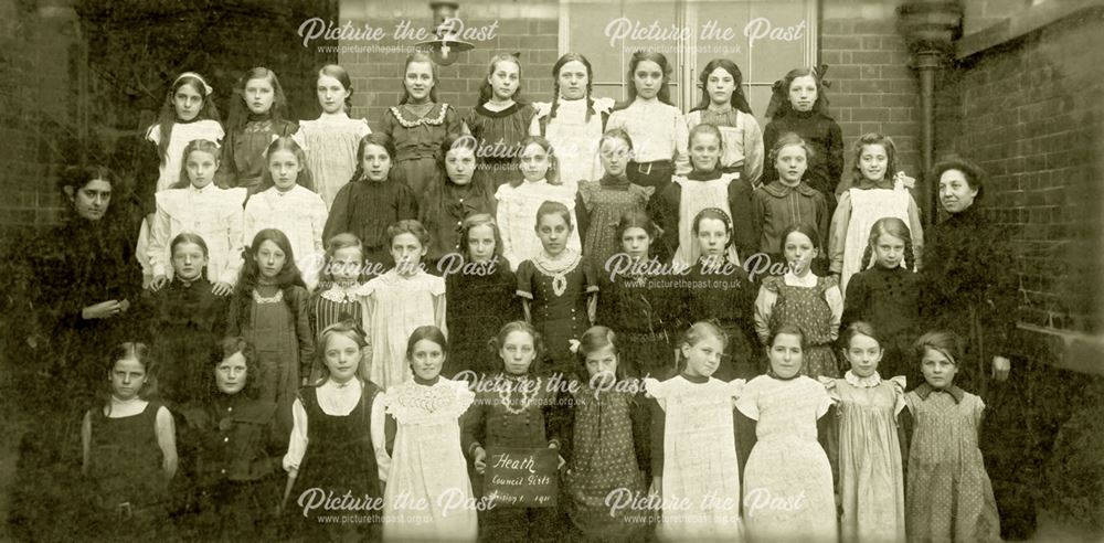 Heath Council Girls School, Division 1, 1911