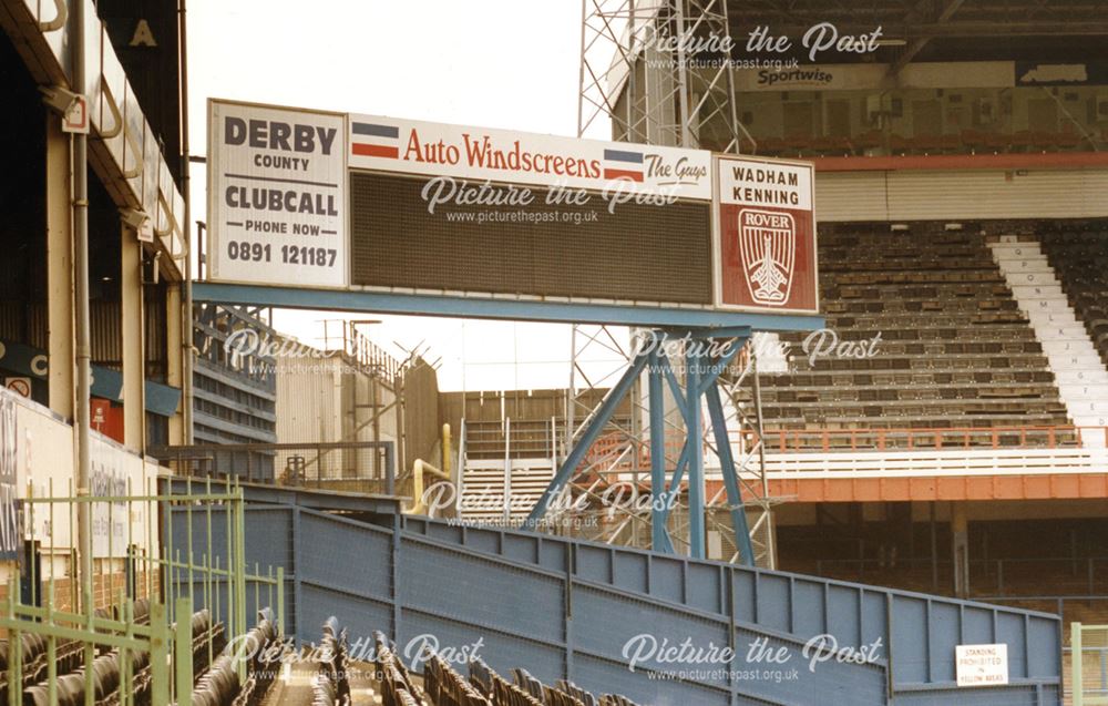 The Baseball Ground, The electronic scoreboard