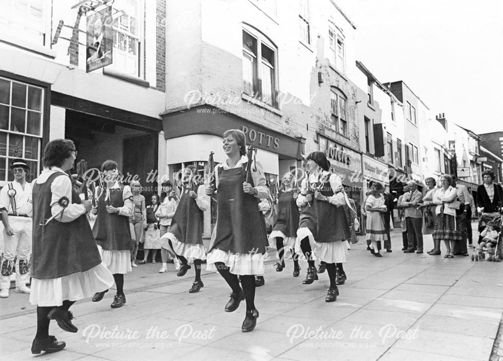 Morris dancing in Sadlergate