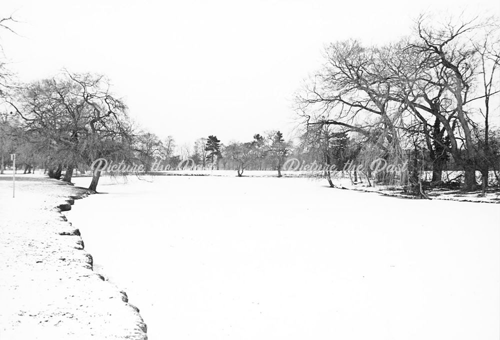 Snow and ice, Markeaton Park