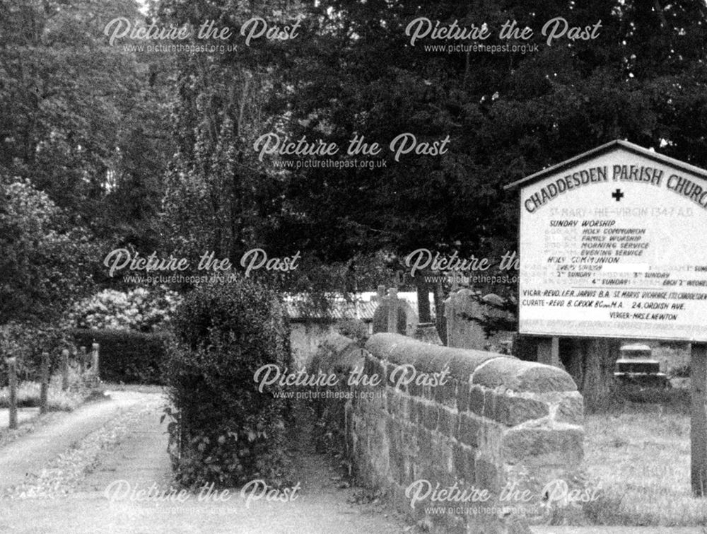 Footpath, St Mary's Churchyard