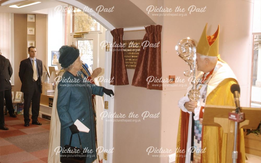 The Queen opening the Cathedral Centre