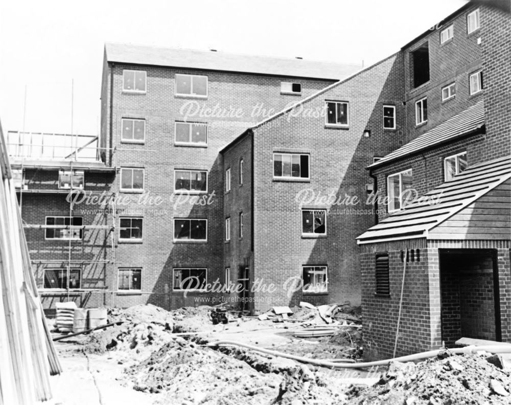 Construction of flats in Ford Street