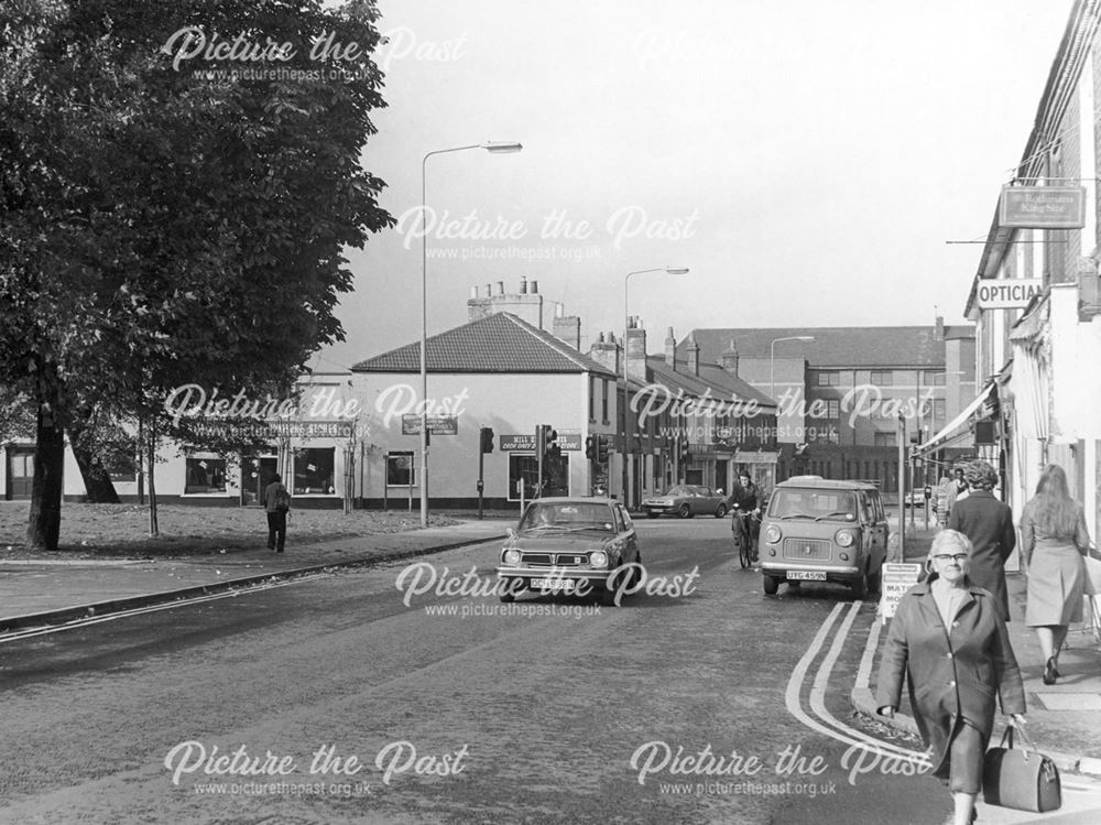 Normanton Road, towards junction with Mill Hill Lane