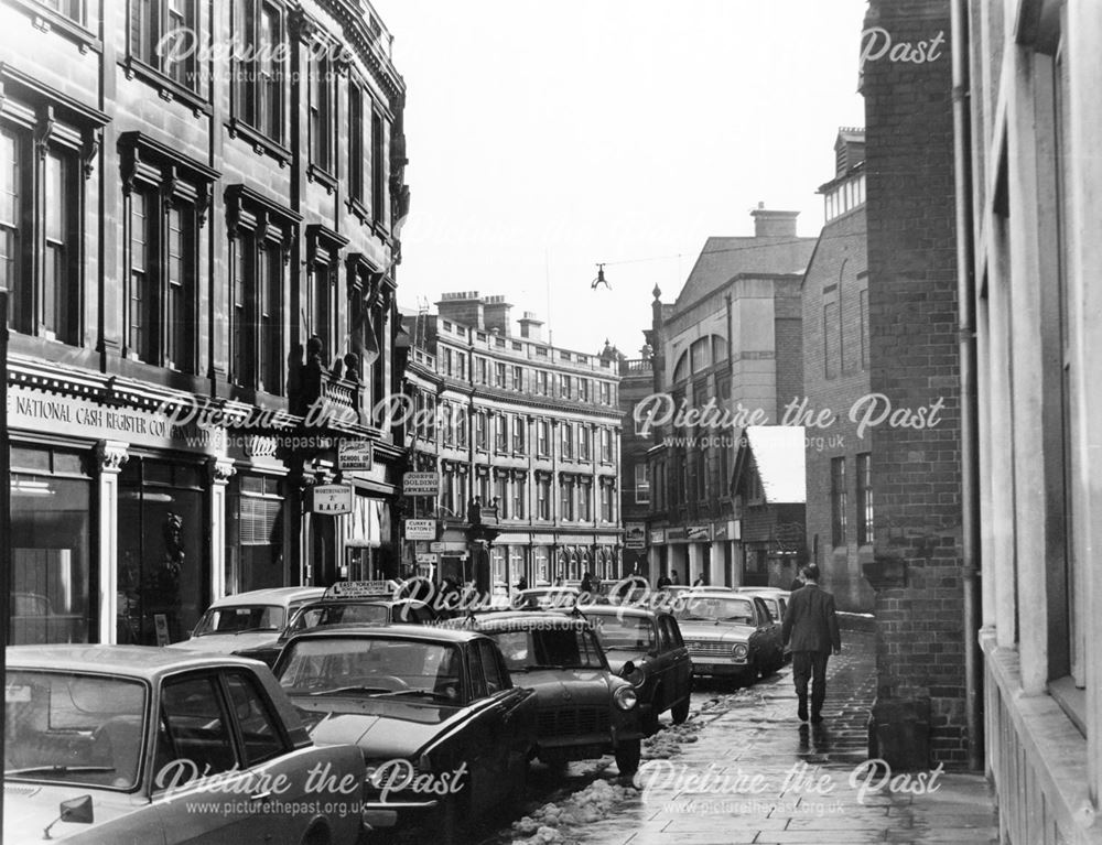 The Strand, towards Cornmarket